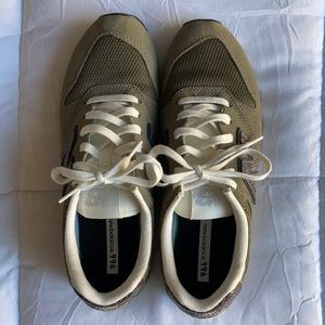 J.Crew New Balance Sneakers Size 8